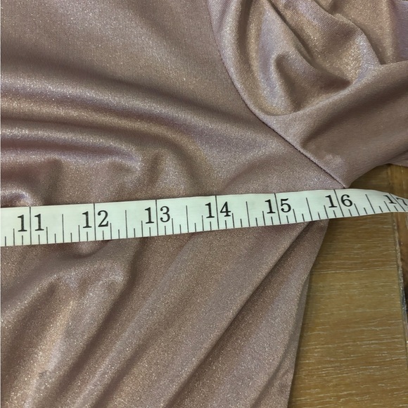 Tahari Nude Shimmer Fitted Boatneck 3/4 Sleeve Twist Waist Cocktail Dress, 2P - Picture 7 of 10